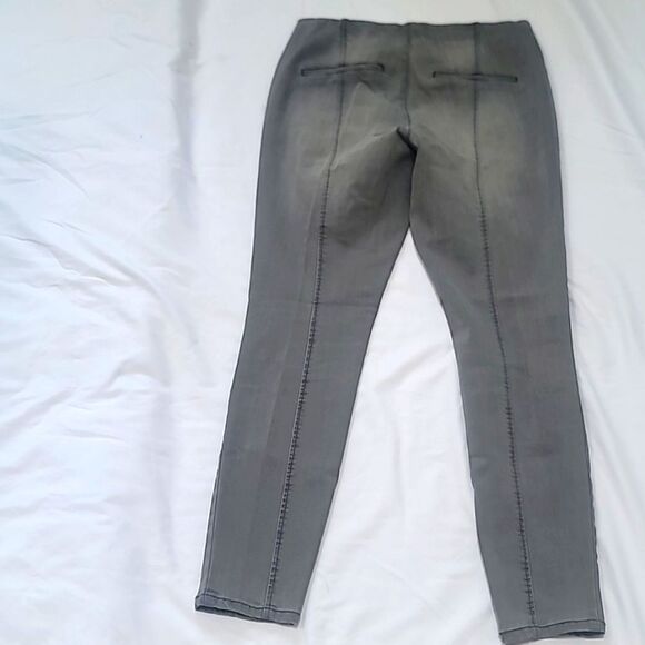 NWOT, Motto Women's Jeans - Picture 4 of 5